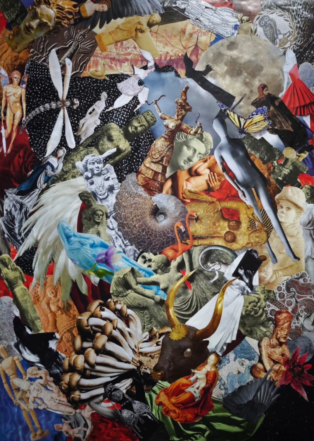 Die Anatomie eines Traums, eine A2-Analogcollage aus Göttinnen-, Tier-, Menschen- und mythologischen Motiven.